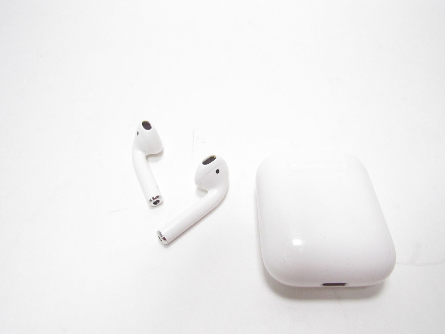 AirPods (2nd generation)